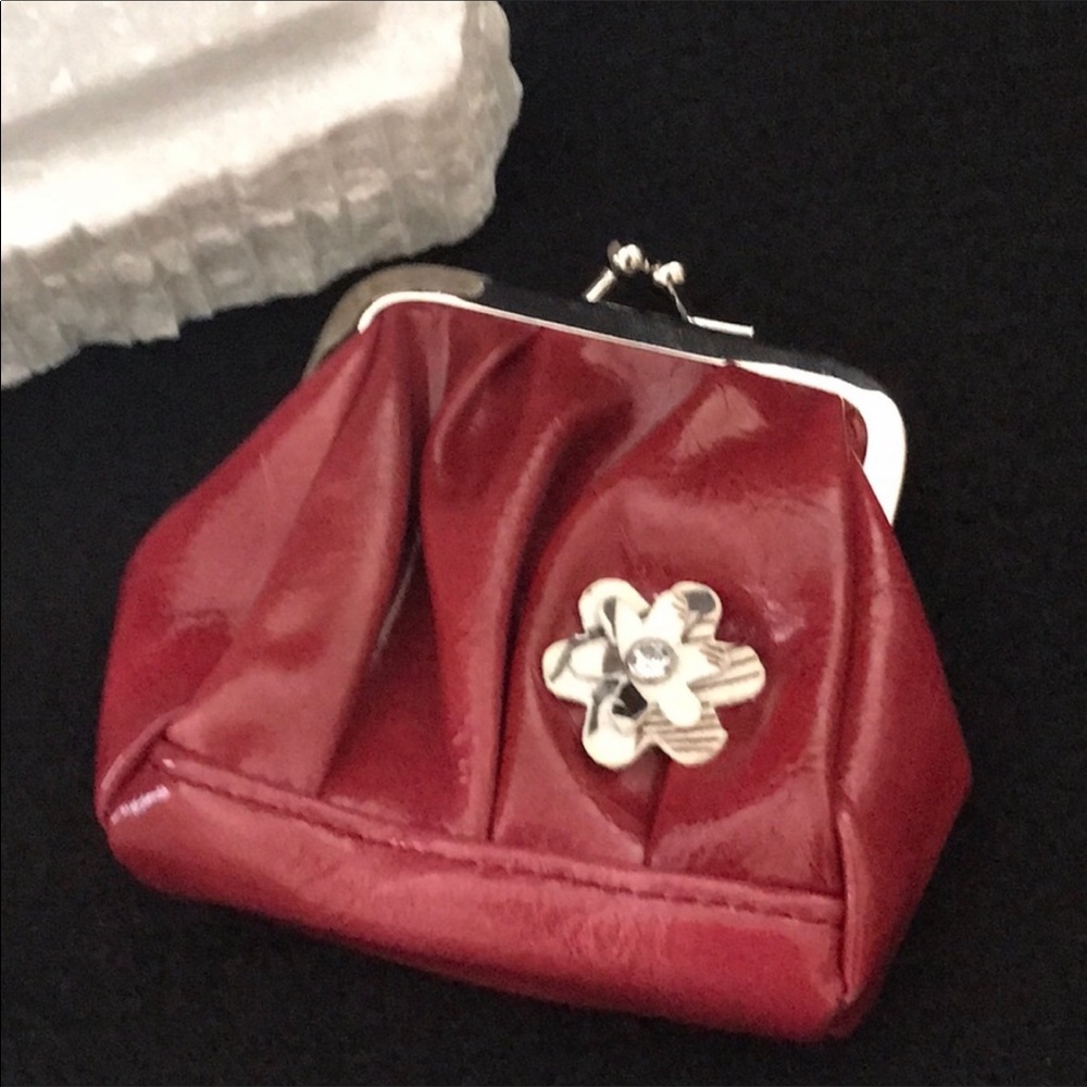 Miche Coin Purse NWOT red with flower.
